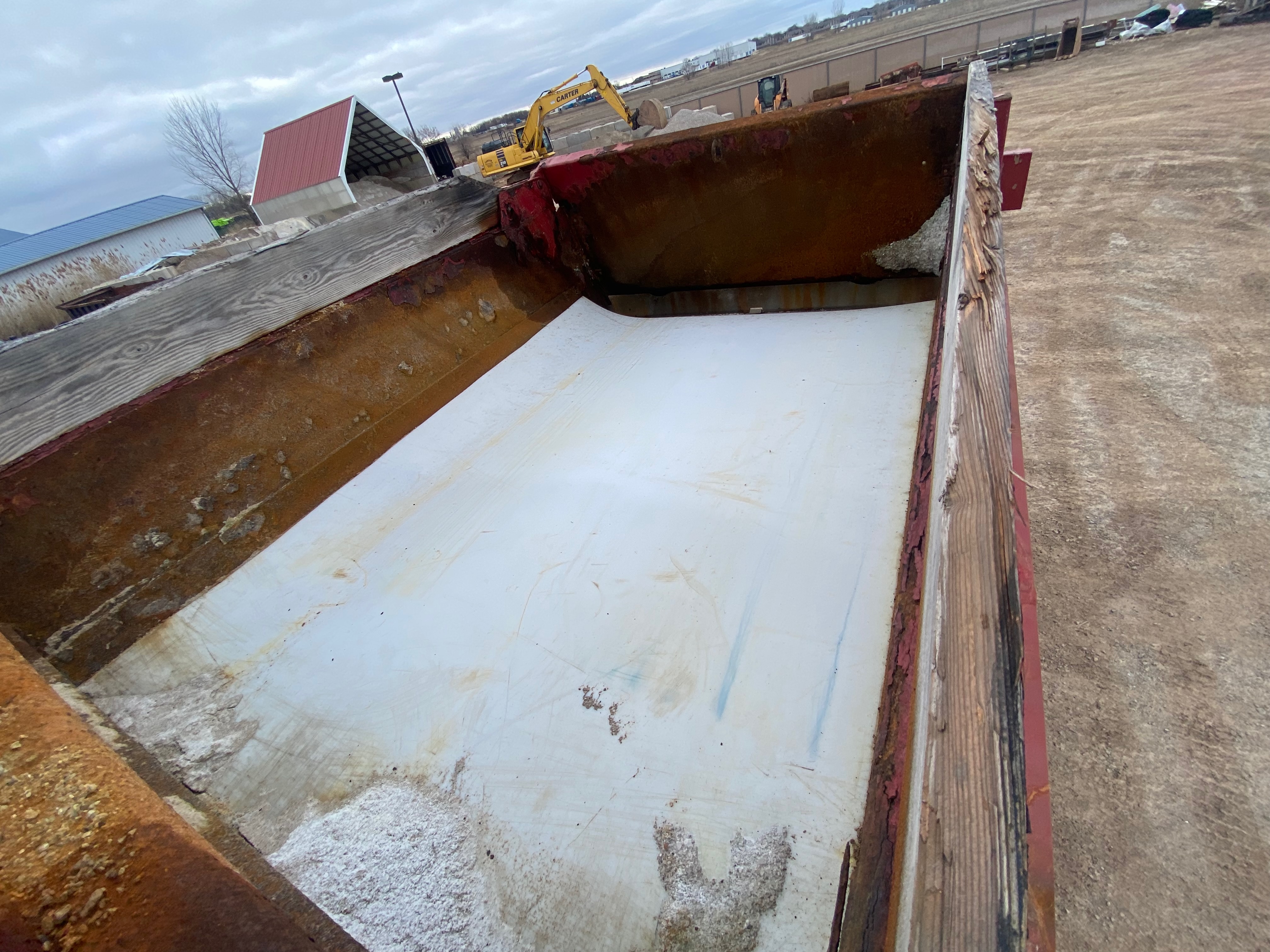 2000 PETERBILT 330 - Image 25